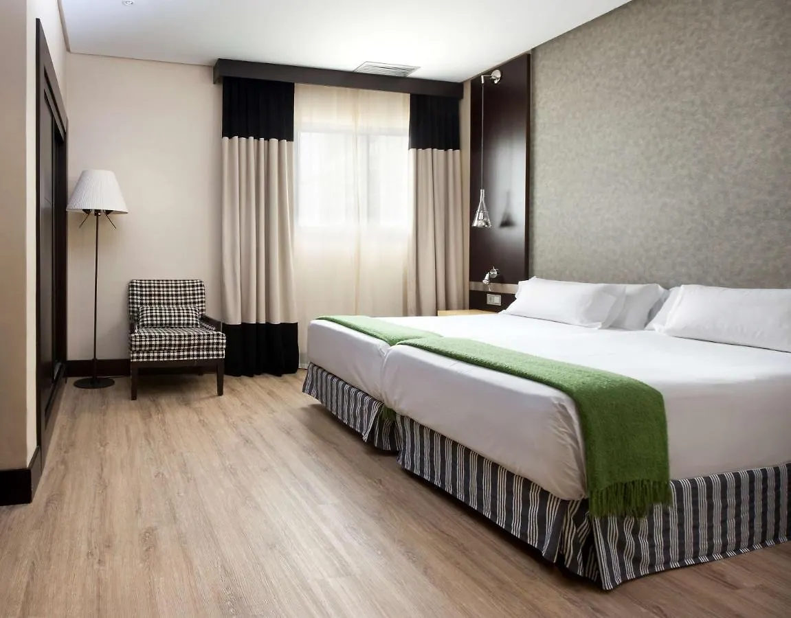 Hotel NH Avenida Jerez Jerez de la Frontera 4*,